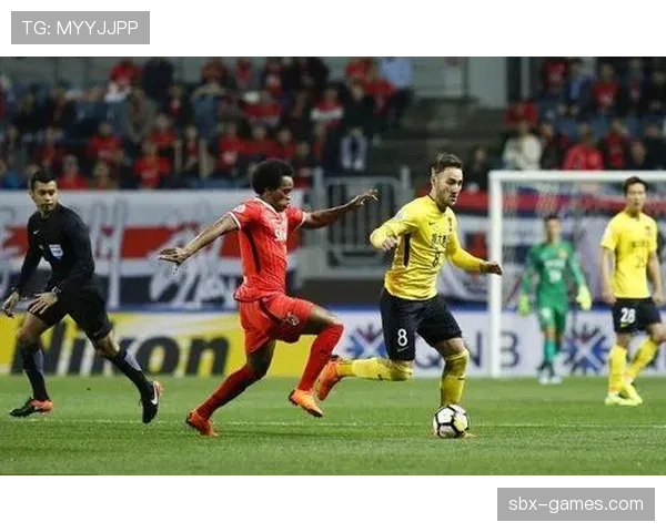 马伦连续关键战稳健发挥，赛场表现获赞誉