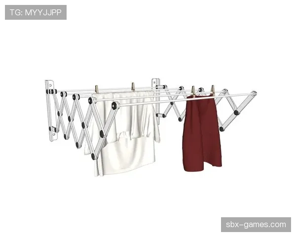 惠若琪随手挂件像精品店，三年工资就这么晾在衣架上